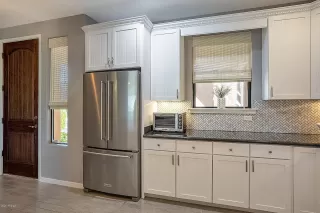 Photo #5: 6149087 Listing