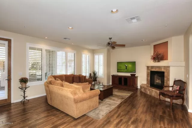 MLS: 6149151 Condo For Sale