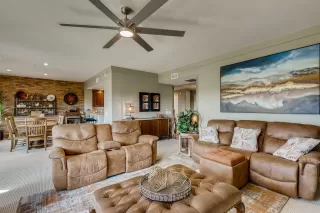 Photo #2: 6149433 Listing