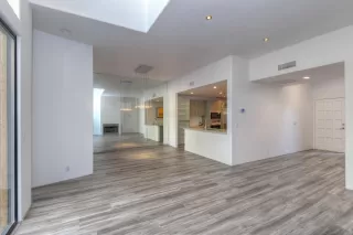 Photo #4: 6149688 Listing