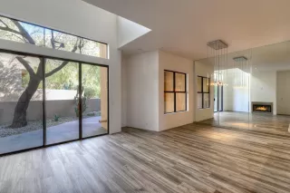 Photo #5: 6149688 Listing