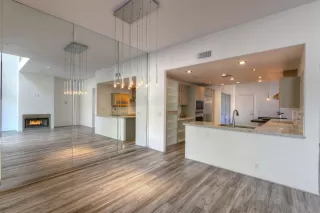 Photo #6: 6149688 Listing