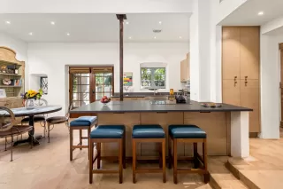 Photo #6: 6149701 Listing