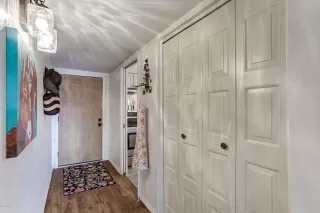 Photo #5: 6150201 Listing