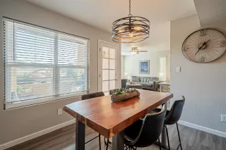 Photo #4: 6150221 Listing