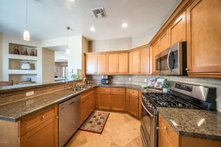 Photo #6: 6150387 Listing