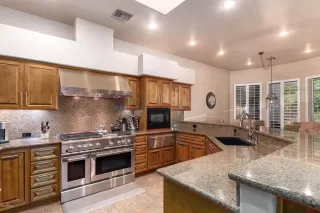 Photo #1: 6150440 Listing
