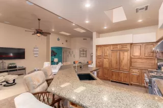 Photo #4: 6150440 Listing