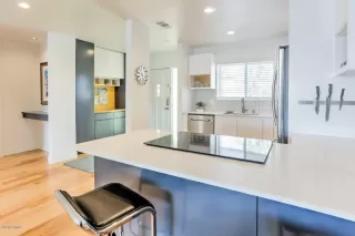 Photo #4: 6150602 Listing