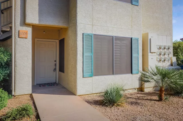 MLS: 6150755 Condo For Sale