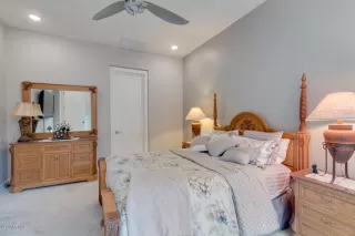 Photo #6: 6150773 Listing