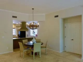 Photo #5: 6150809 Listing 