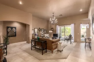 Photo #5: 6150847 Listing