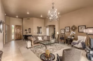 Photo #6: 6150847 Listing