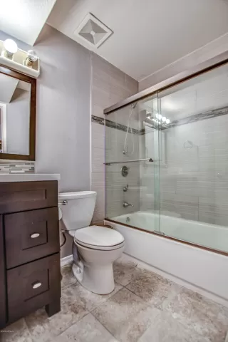 Photo #2: 6150901 Listing
