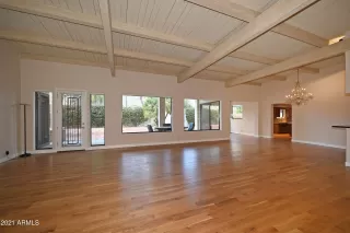 Photo #1: 6150943 Listing