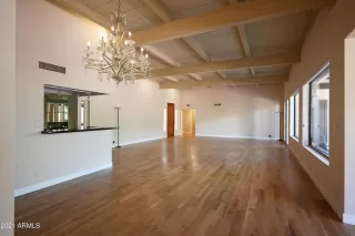 Photo #3: 6150943 Listing