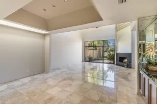 Photo #3: 6151033 Listing