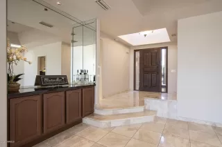 Photo #4: 6151033 Listing