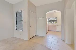 Photo #2: 6151062 Listing