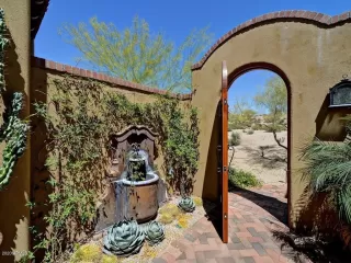 Photo #4: 6151110 Listing