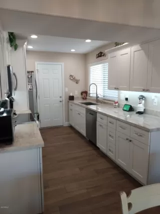 Photo #6: 6151146 Listing