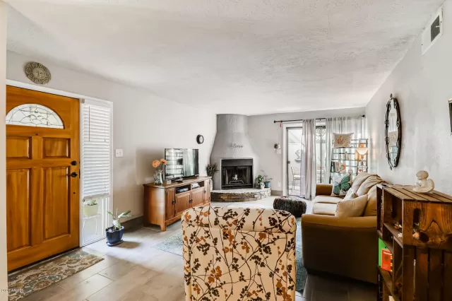 MLS: 6151303 Condo For Sale