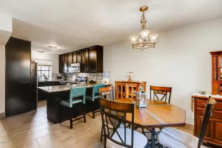 Photo #5: 6151303 Listing