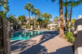 Photo #4: 6151720 Listing