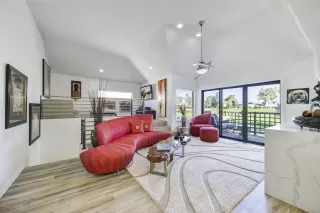 Photo #3: 6151763 Listing