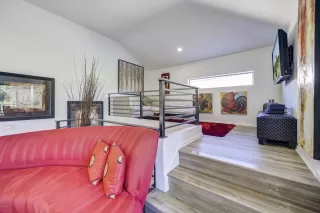 Photo #4: 6151763 Listing