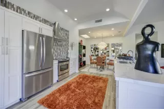 Photo #6: 6151763 Listing