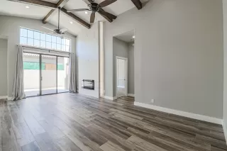Photo #5: 6152048 Listing