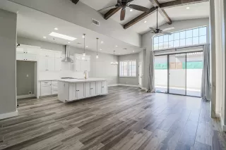Photo #6: 6152048 Listing