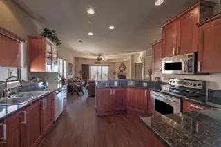 Photo #6: 6152110 Listing