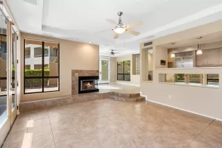 Photo #6: 6152133 Listing