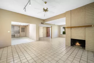 Photo #6: 6152335 Listing