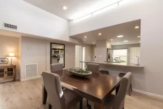 Photo #5: 6152846 Listing