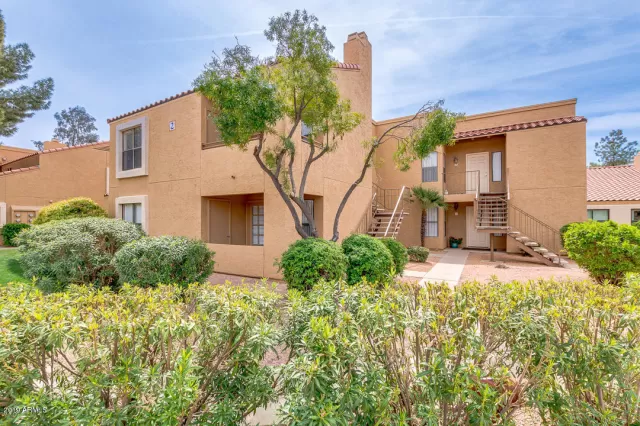 MLS: 6153103 Condo For Sale