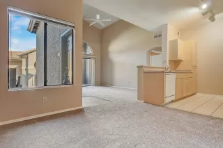 Photo #2: 6153135 Listing