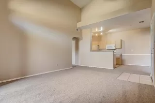 Photo #5: 6153135 Listing