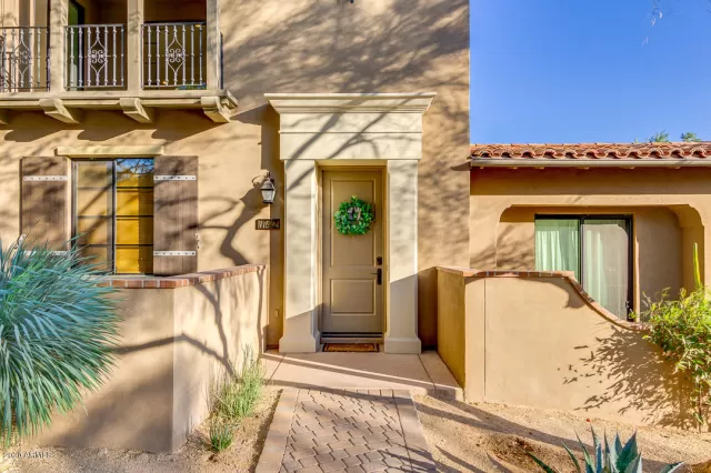 MLS: 6153164 Condo For Sale