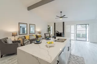 Photo #6: 6153187 Listing