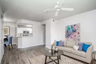 Photo #5: 6153224 Listing