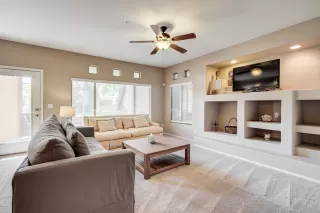 Photo #5: 6153237 Listing