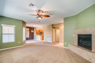 Photo #6: 6153335 Listing