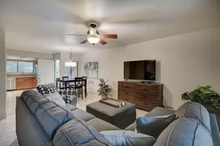 Photo #2: 6153518 Listing