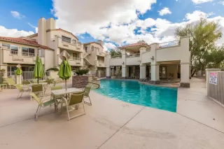 Photo #5: 6153703 Listing 