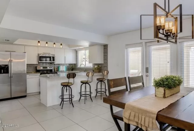 MLS: 6153864 Condo For Sale