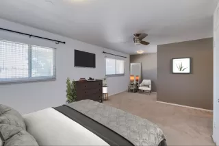 Photo #2: 6153864 Listing